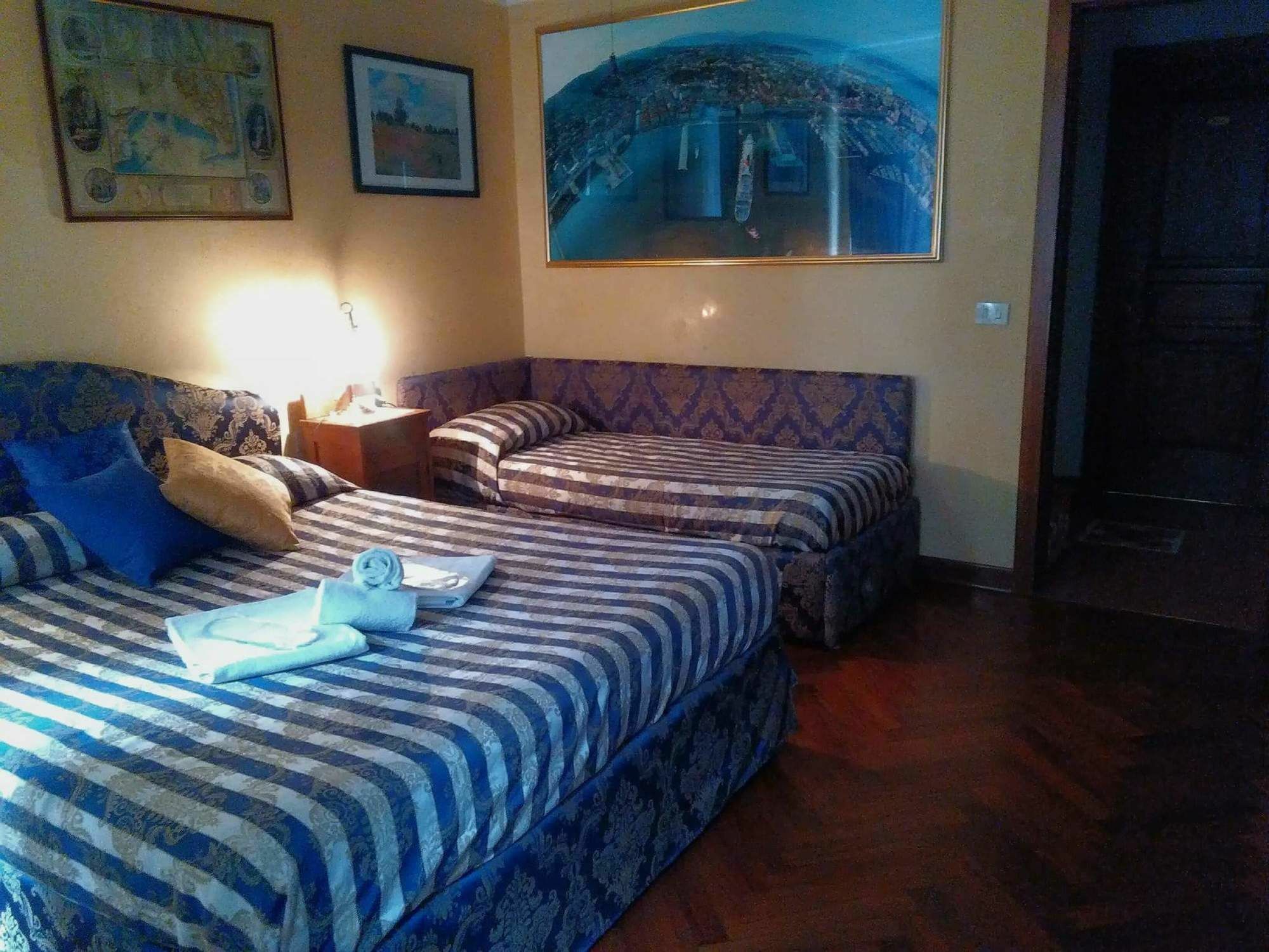 Casa Vacanze Rilke Trieste Eksteriør billede